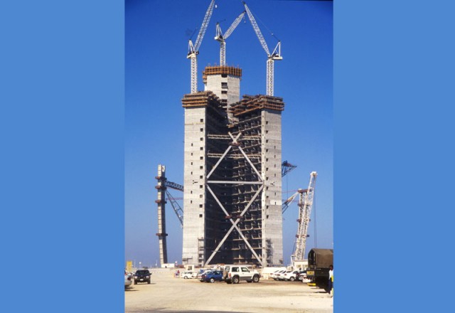 PHOTOS: The building of the Burj Al Arab-5